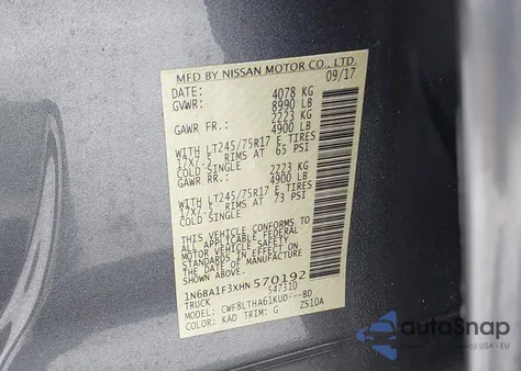 2017 Nissan Titan Xd Sv Diesel z USA, uszkodzony, nr VIN 1N6BA1F3XHN570192